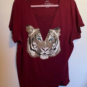 Women's Burgundy Tiger Graphic Top